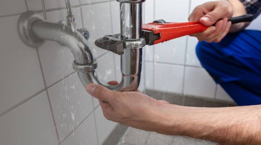 Expert burst pipe repair services in Avon, IL